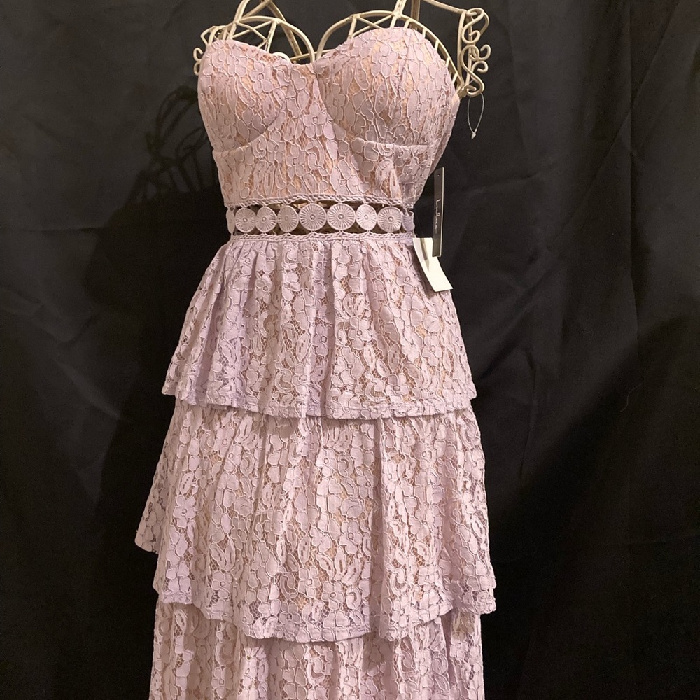 Lulu’s lilac strapless dress Sz small